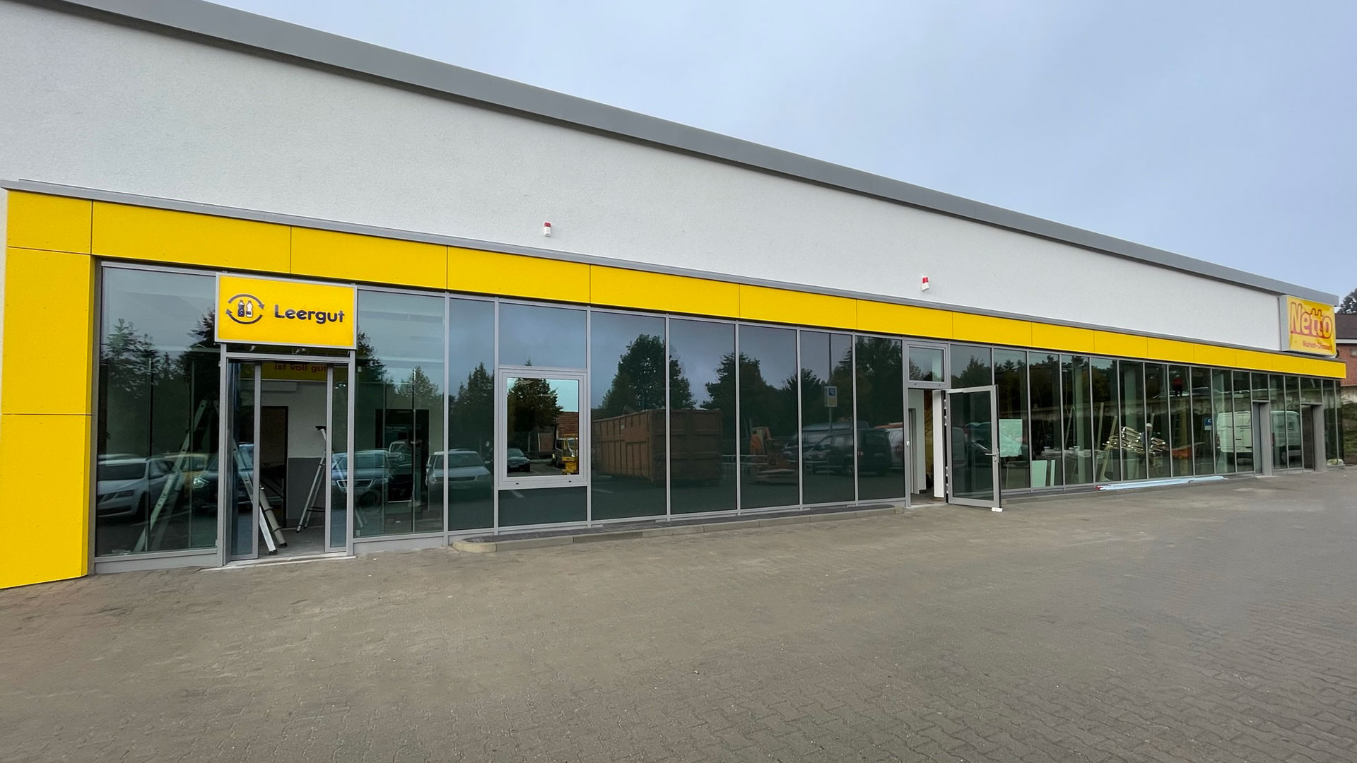 Fassadenbau für Nettomärkte