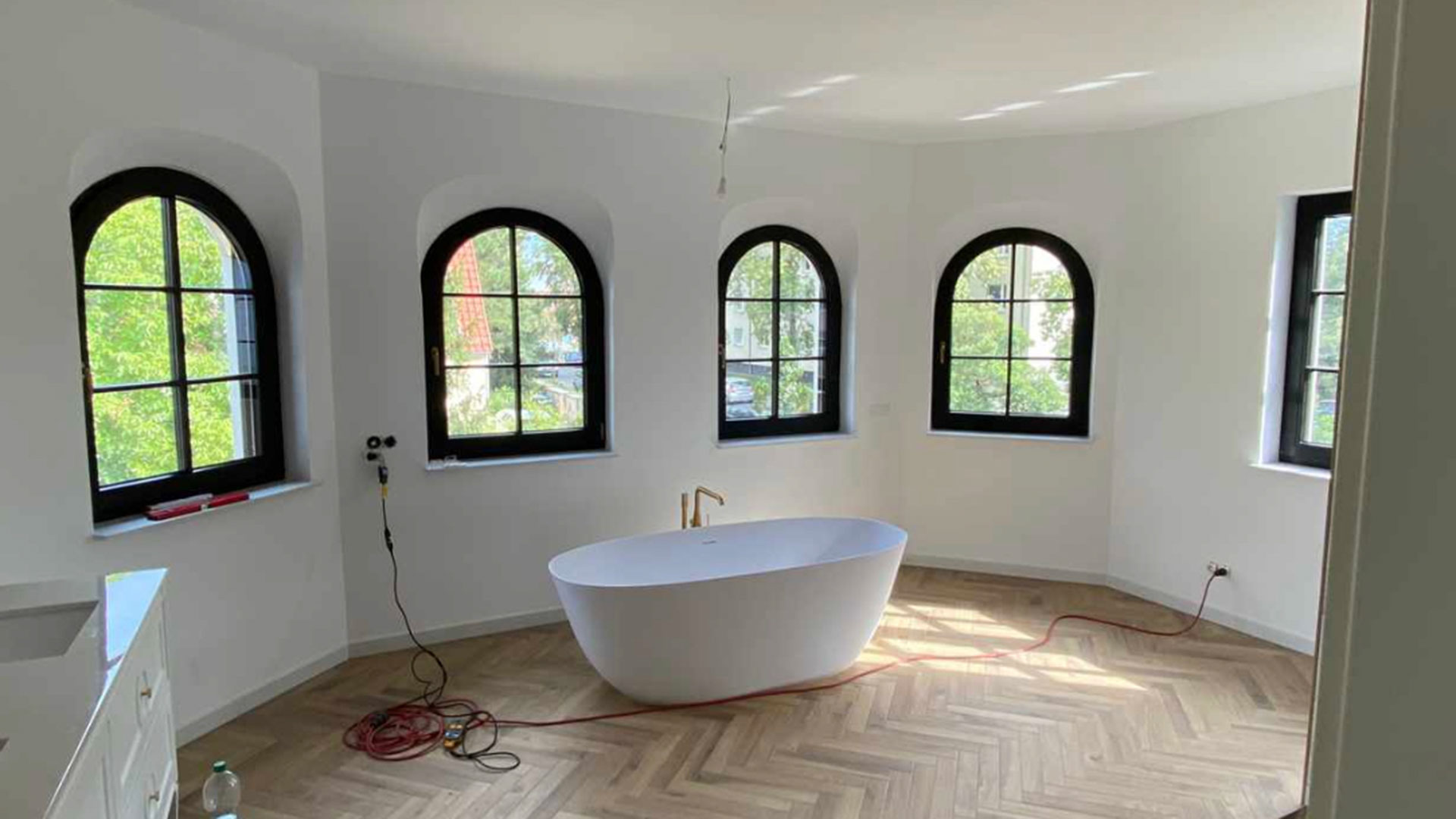Halbrunde Sprossenfenster